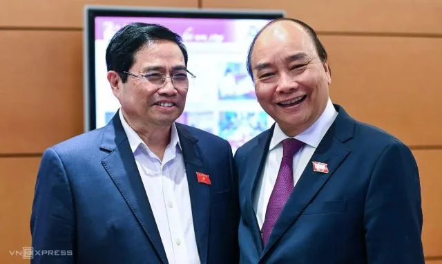 Pham Minh Chinh (kiri) Perdana Menteri terpilih bersama Nguyen Xuan Phuc (kanan) Presiden terpilih Vietnam yang baru (VnExpress).