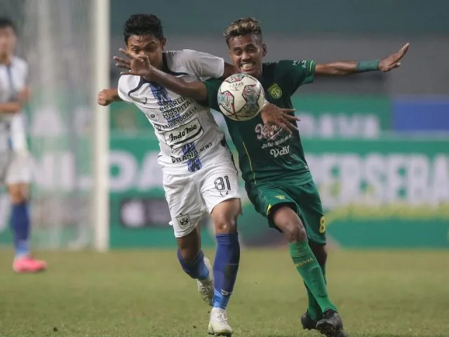 Romansa Fandi Eko dan Johan Yoga