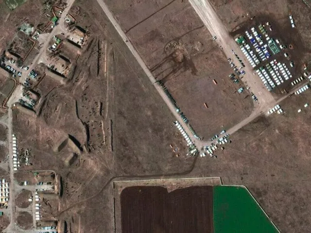 Foto Satelit yang Menunjukkan Keberadaan Militer Rusia-France24