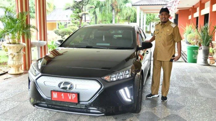 Mobil Listrik Ioniq Kendaraan Dinas