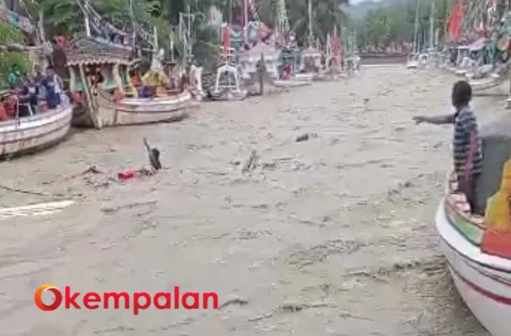 Nelayan Terseret Banjir