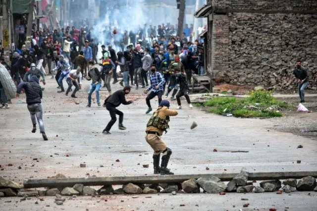 Ilustrasi Kericuhan Kashmir-India-CNN