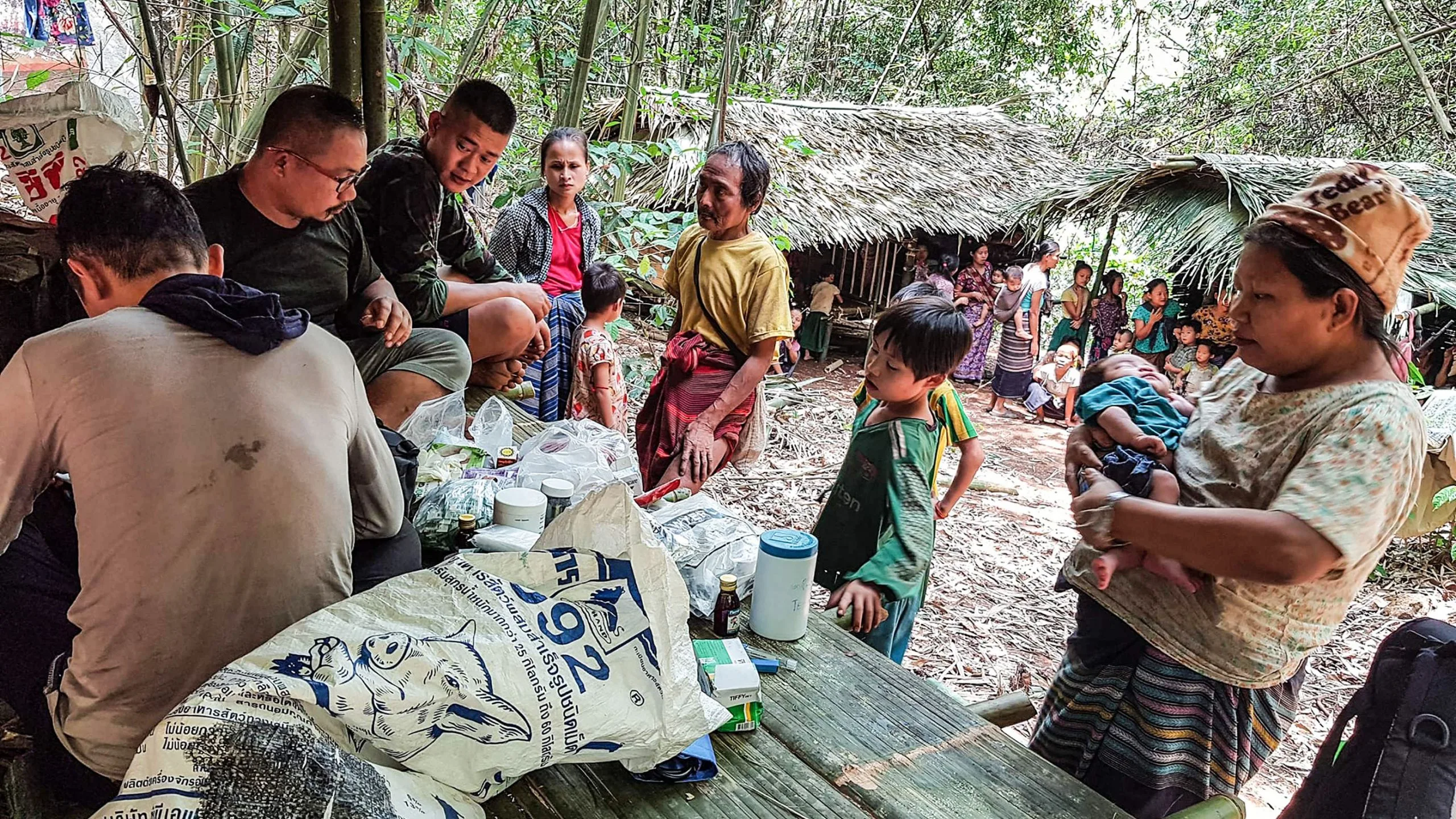 Ilustrasi warga Myanmar yang terlantar-Nikkei Asia