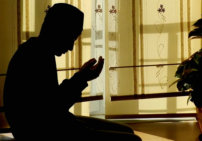 
					Ilustrasi berdoa. ©Pixabay/SuleymanKarakas