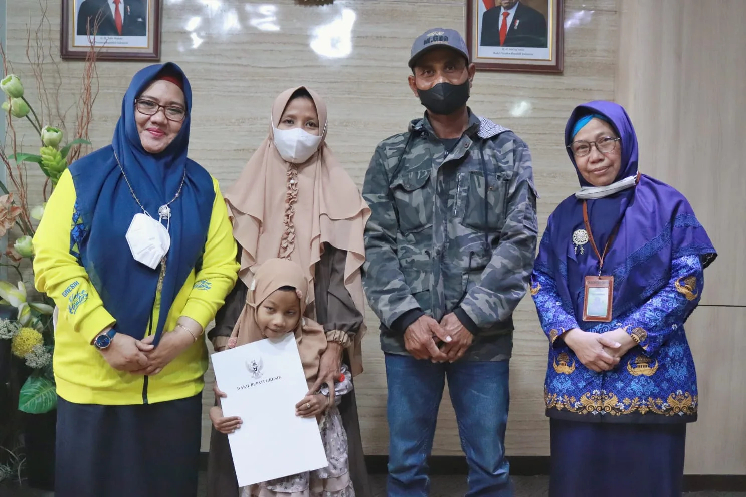 Risma saat berpamitan ke wabup Gresik