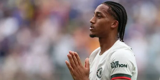 Ekspresi Joao Pedro setelah mencetak gol untuk Chelsea ke gawang Fluminense FC dalam semifinal Piala Dunia Antarklub, Rabu (9/7). (Foto: Reuters)