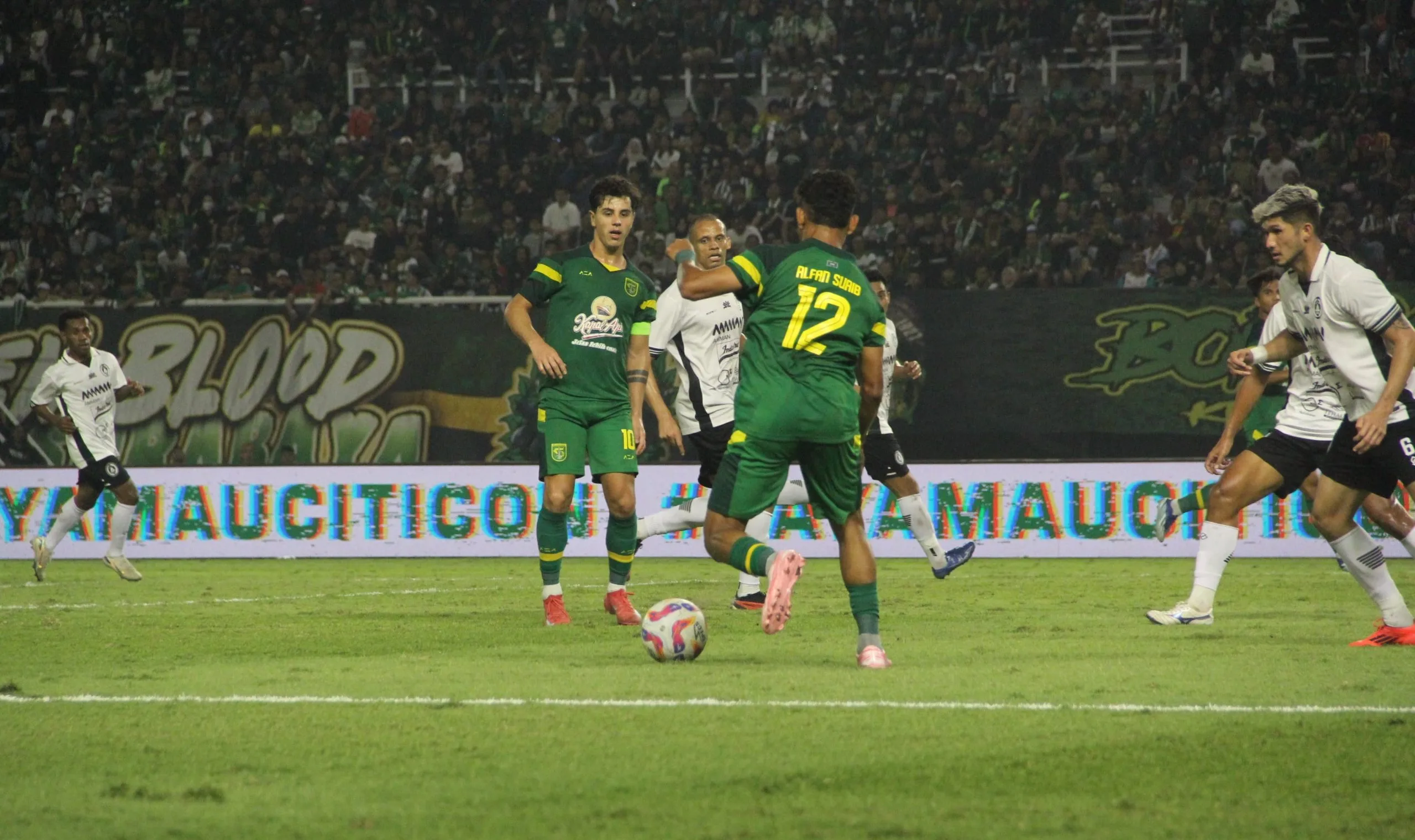 Sepekan Jelang Menjamu PSIM Yogyakarta, Persebaya Bangun Chemistry dan Siapkan Tim Terbaik 