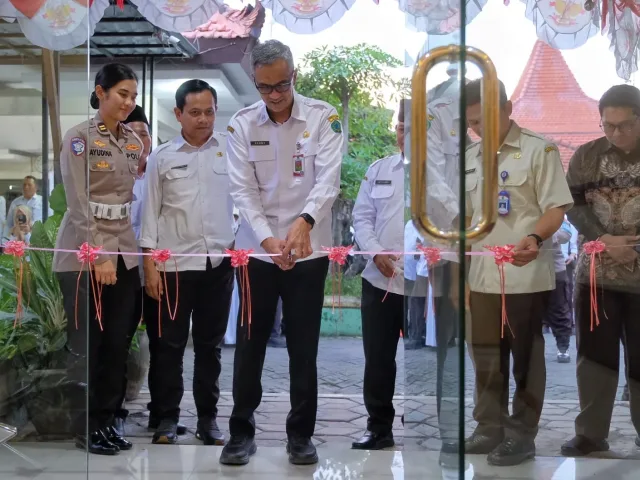 Prosesi peresmian Samsat Payment di Kecamatan Sedati, Rabu sore (25/2). (Foto: Samsat Sidoarjo)