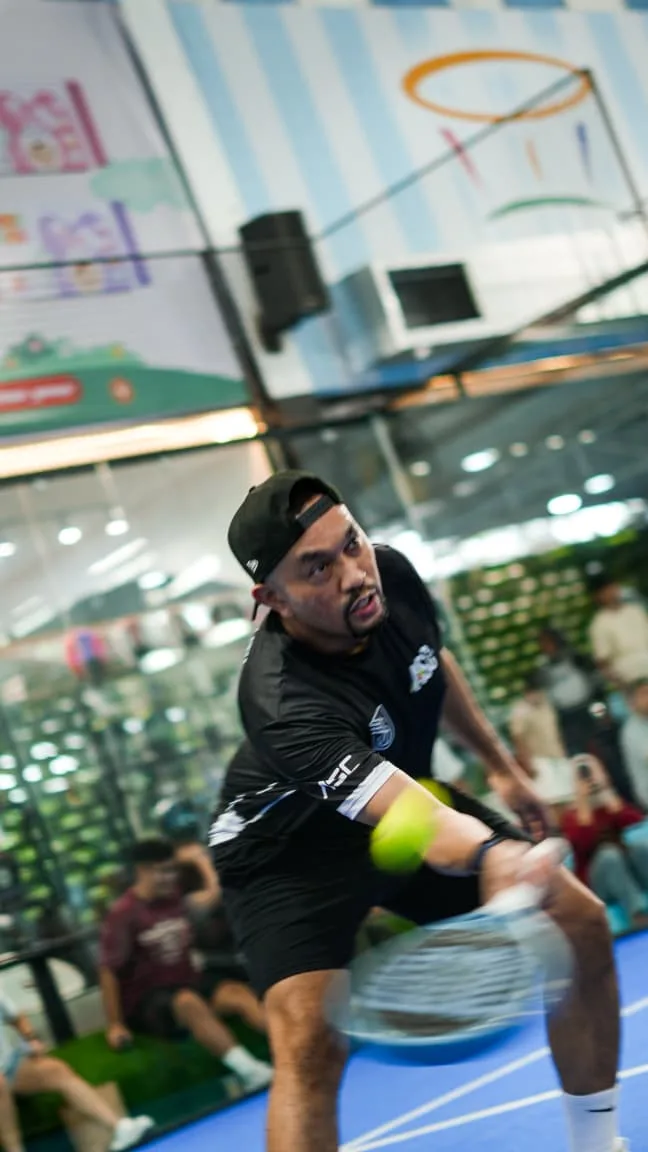 Ikuti Turnamen Padel HUT HDCI di Surabaya, Sahroni Bahas Kepedulian Klub Motor dan Dampak untuk UMKM